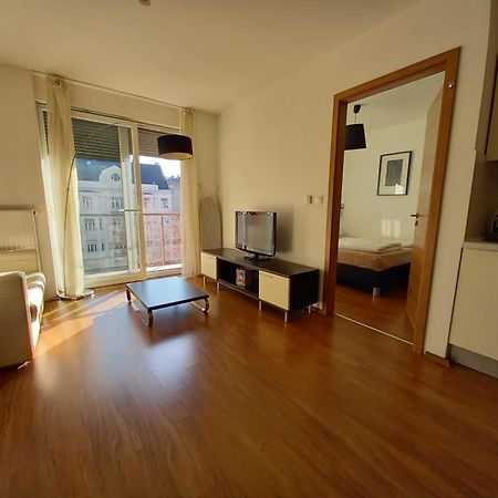Joker Apartment Будапеща Екстериор снимка